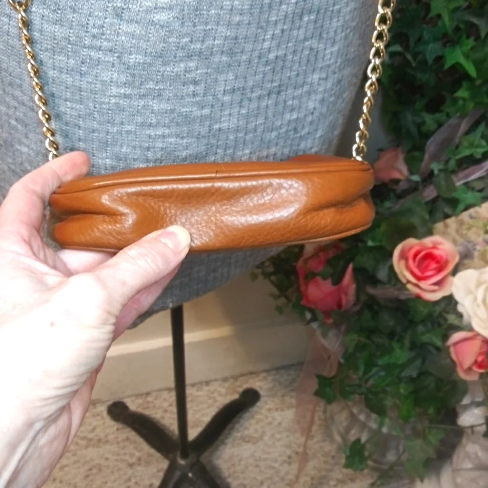 Michael Kors Ginny Caramel Brown Leather Camera Bag Style Crossbody - Picture 4 of 13